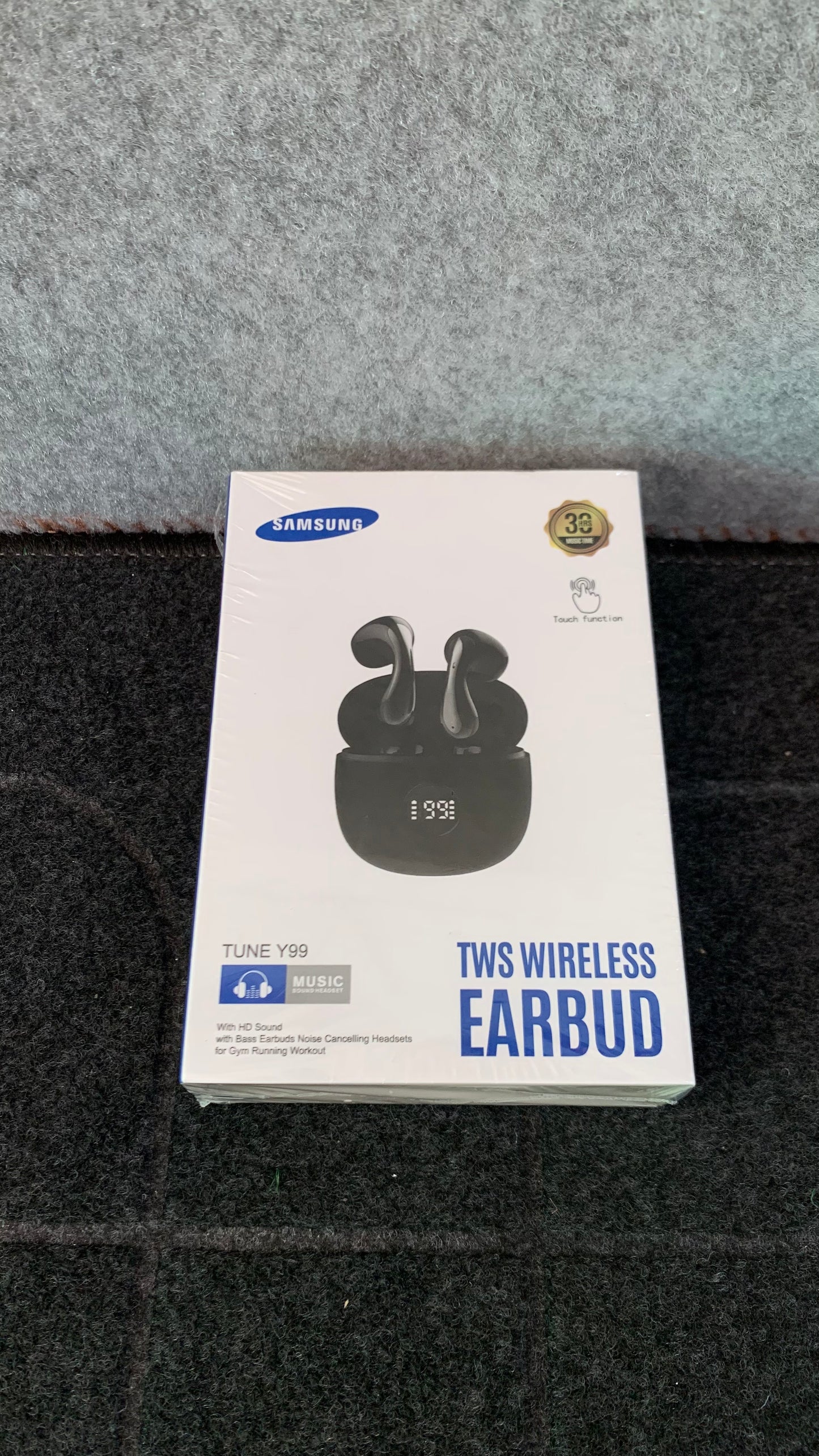 TUNE Y99 Wireless Earbuds